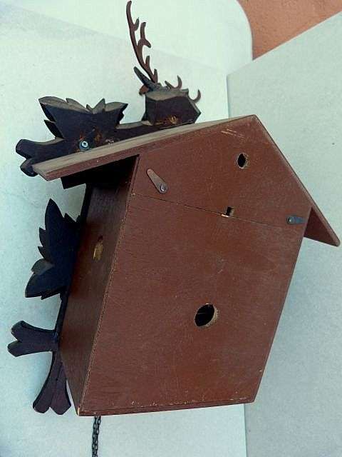 GERMAN CUCKOO CLOCK WITH DEER. EXCELLENT CONDITION