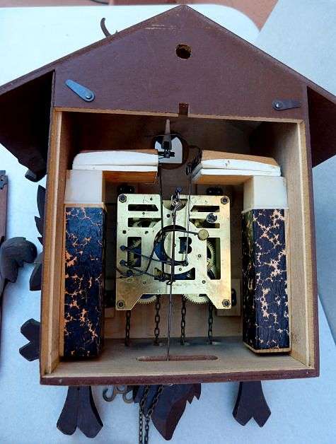 GERMAN CUCKOO CLOCK WITH DEER. EXCELLENT CONDITION