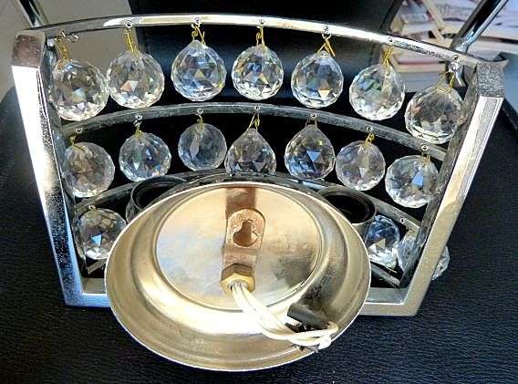 CRYSTAL GLASS WALL LIGHT