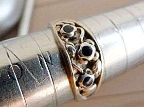 ATTRACTIVE VINTAGE RING, SILVER WITH BLACK STONES,IN A STUNNING DESIGN