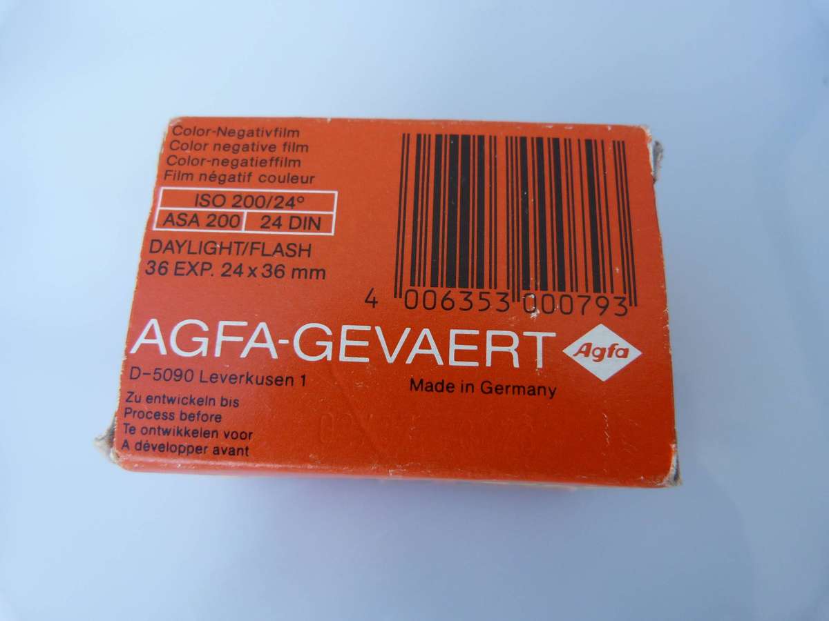 AGFA COLOR XR 200. NEGATIVE FILM 35mm. SEALED. OUTDATED. 1987