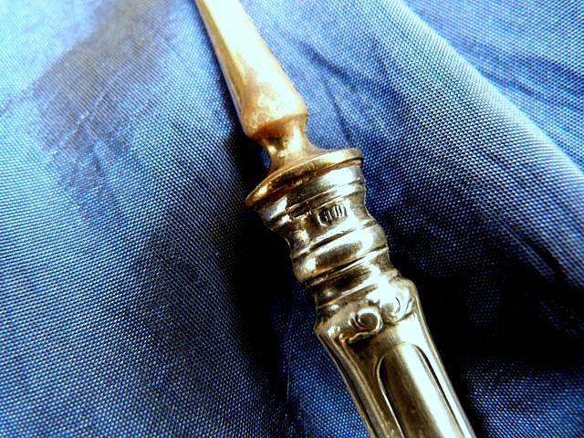 ANTIQUE PICKLE FORK. HANDLE 800. FORK GOLD PLATED