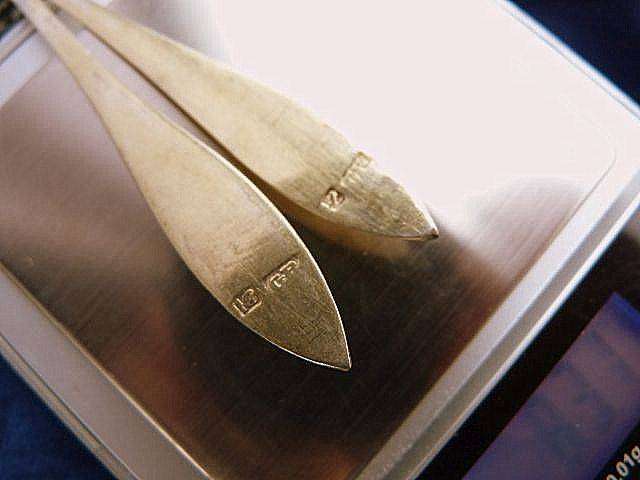 ANTIQUE PAIR OF SPICE SPOONS, GOLD PLATED