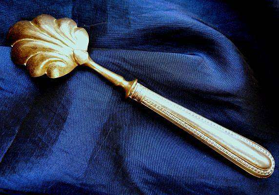 VICTORIAN SMALL SERVING SPOON, 800