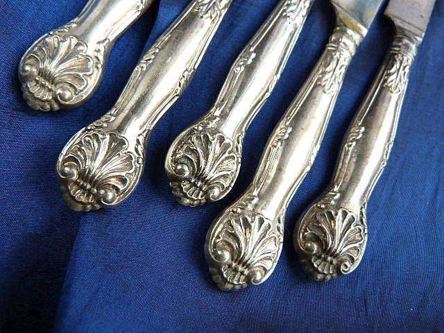 5 KNIVES WITH ORNATE HANDLES