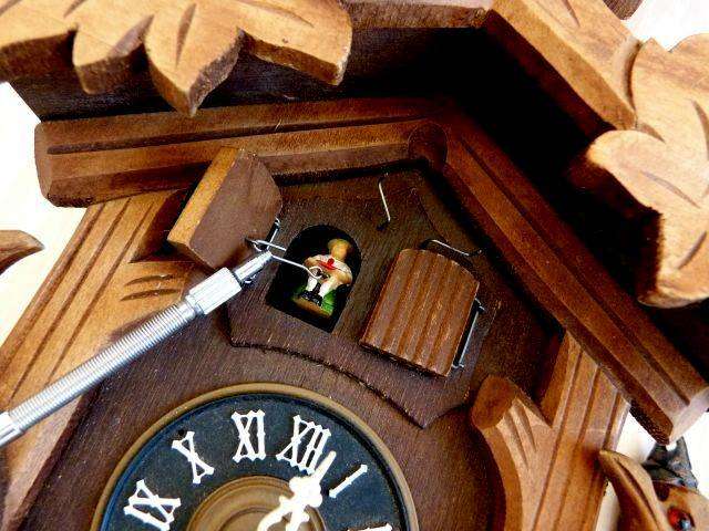 CUCKOO WALL CLOCK WITH DOUBLE FEATURE