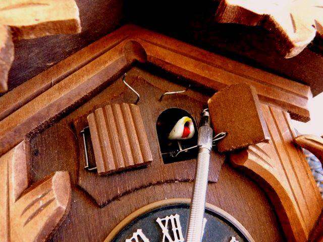 CUCKOO WALL CLOCK WITH DOUBLE FEATURE