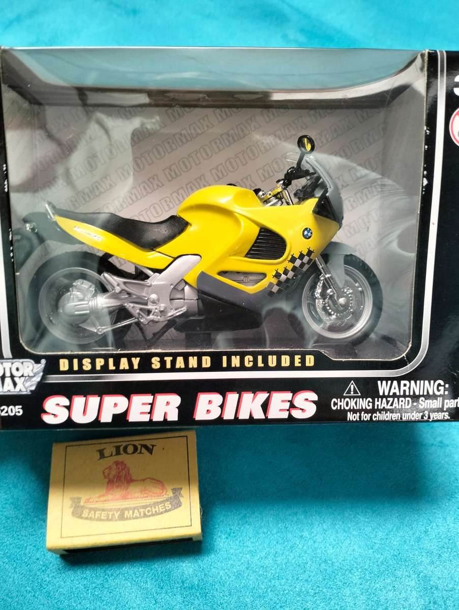 BMW K1200RS MOTORCYCLE