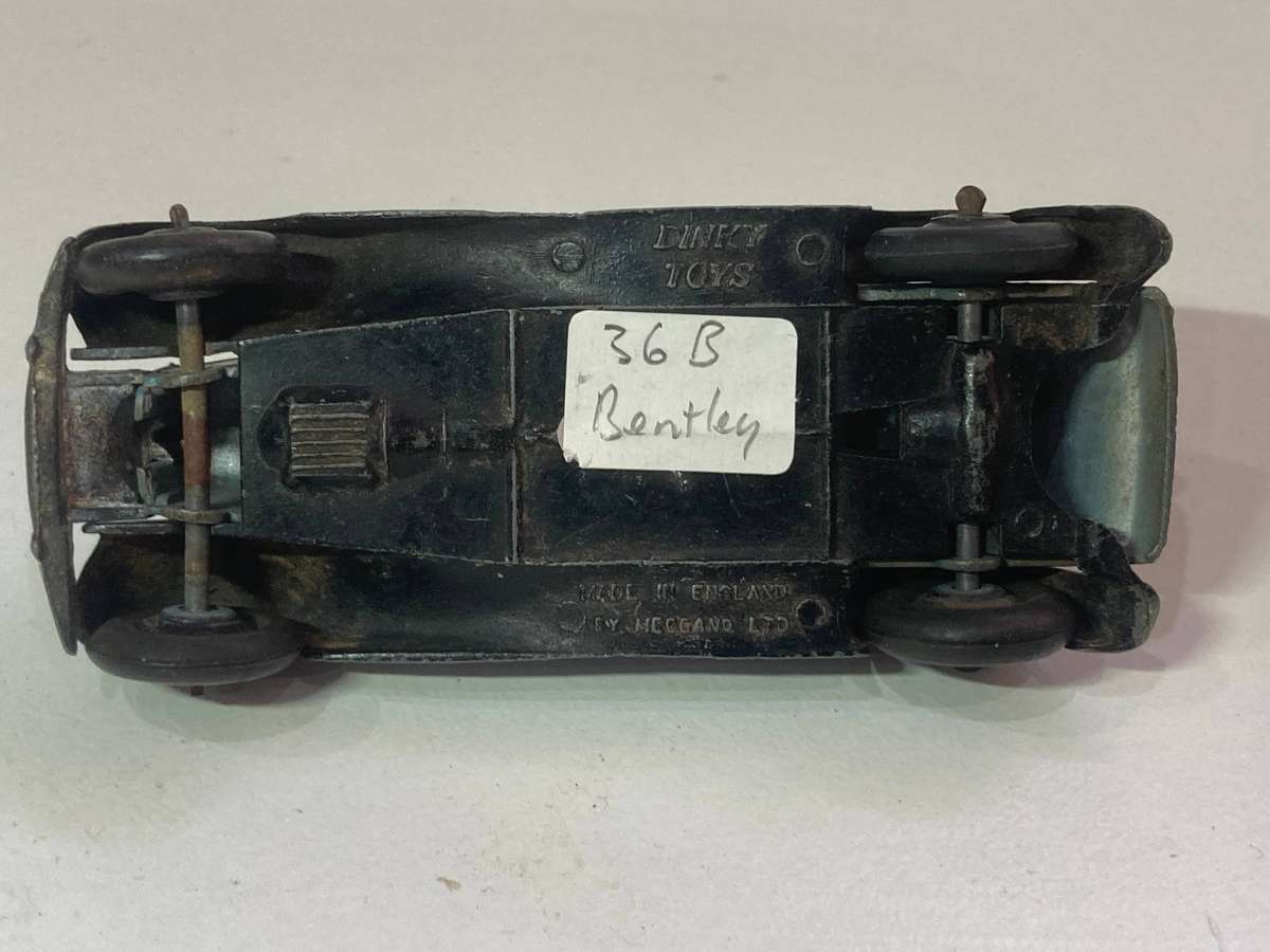 Dinky 36B Bentley