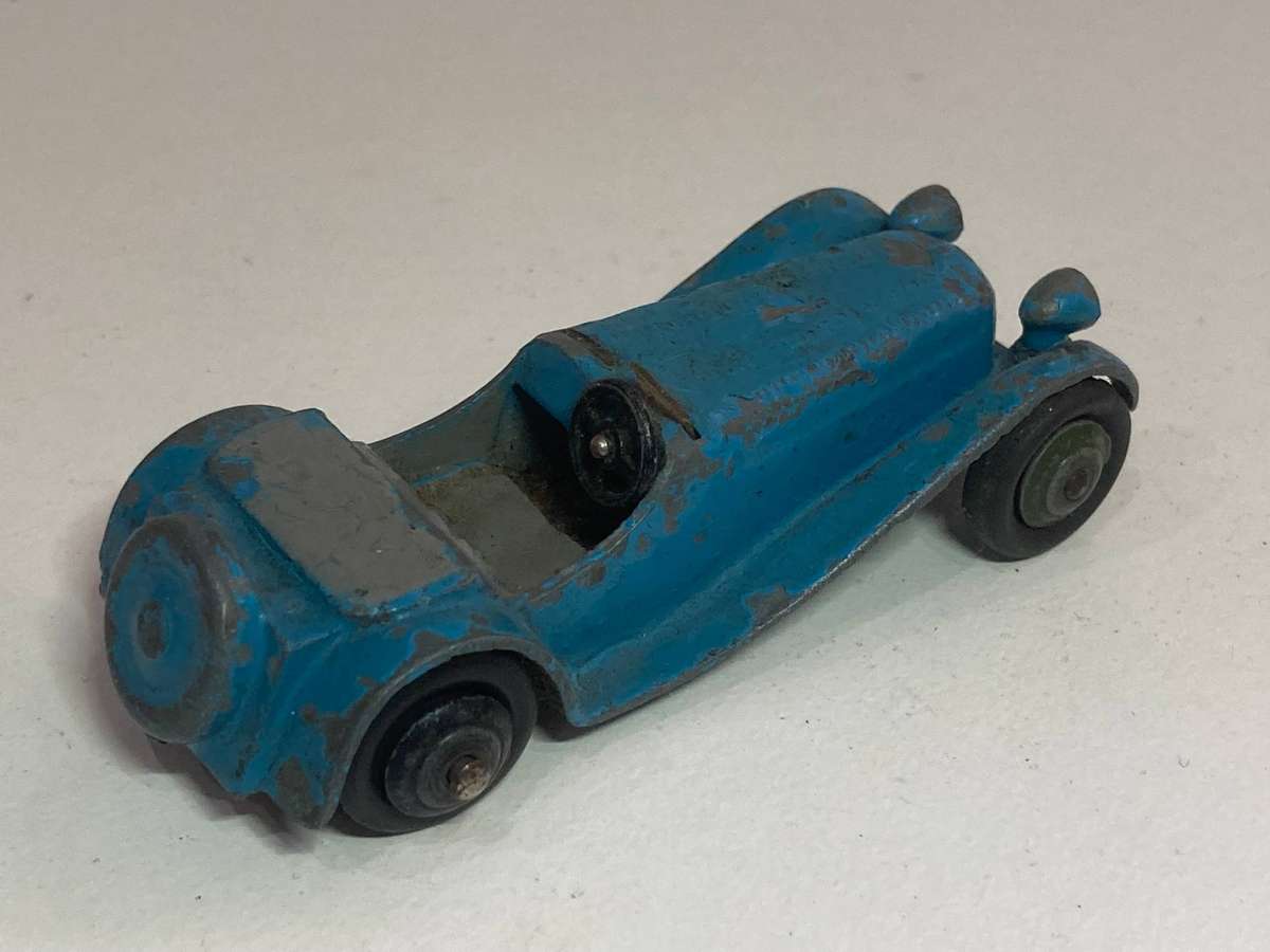 Dinky 38F Jaguar SS100