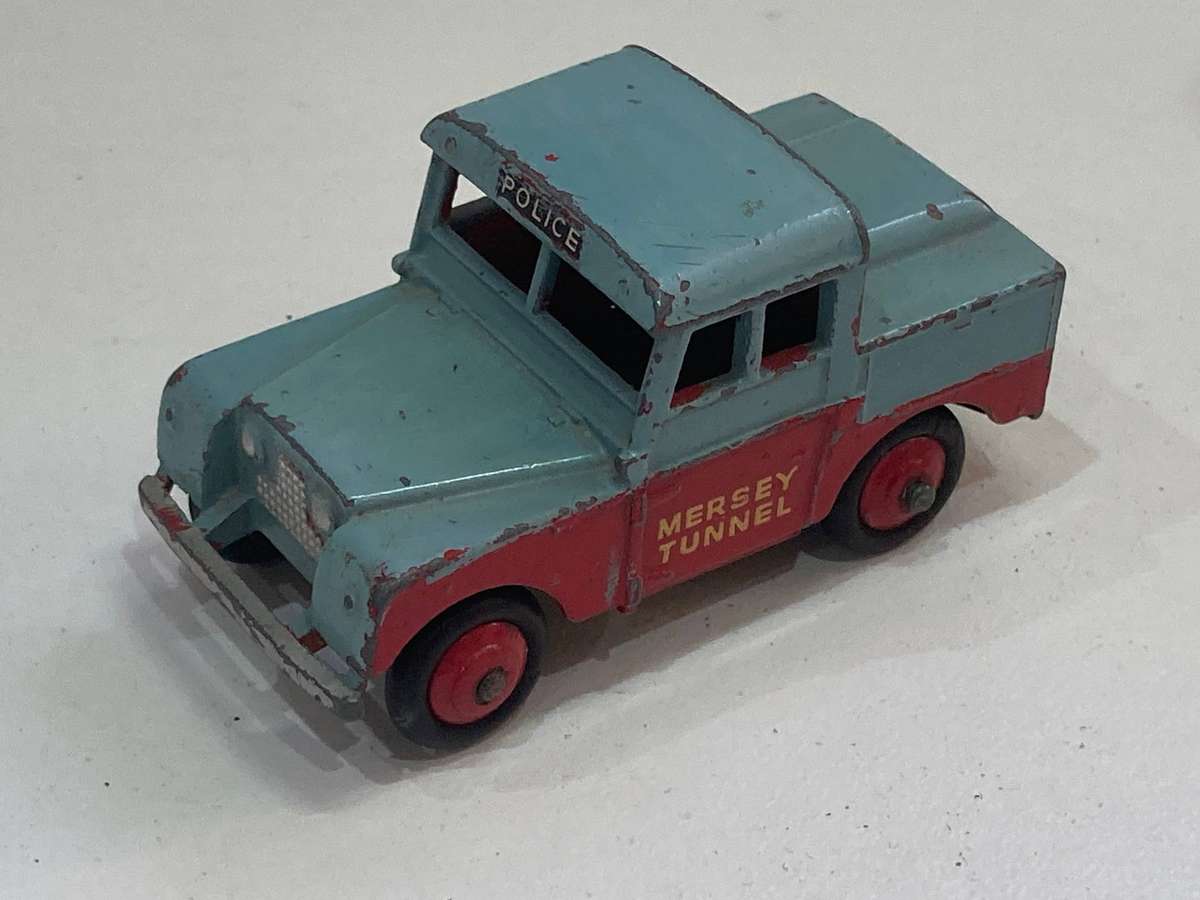 Dinky 255 Land Rover Mersey tunnel