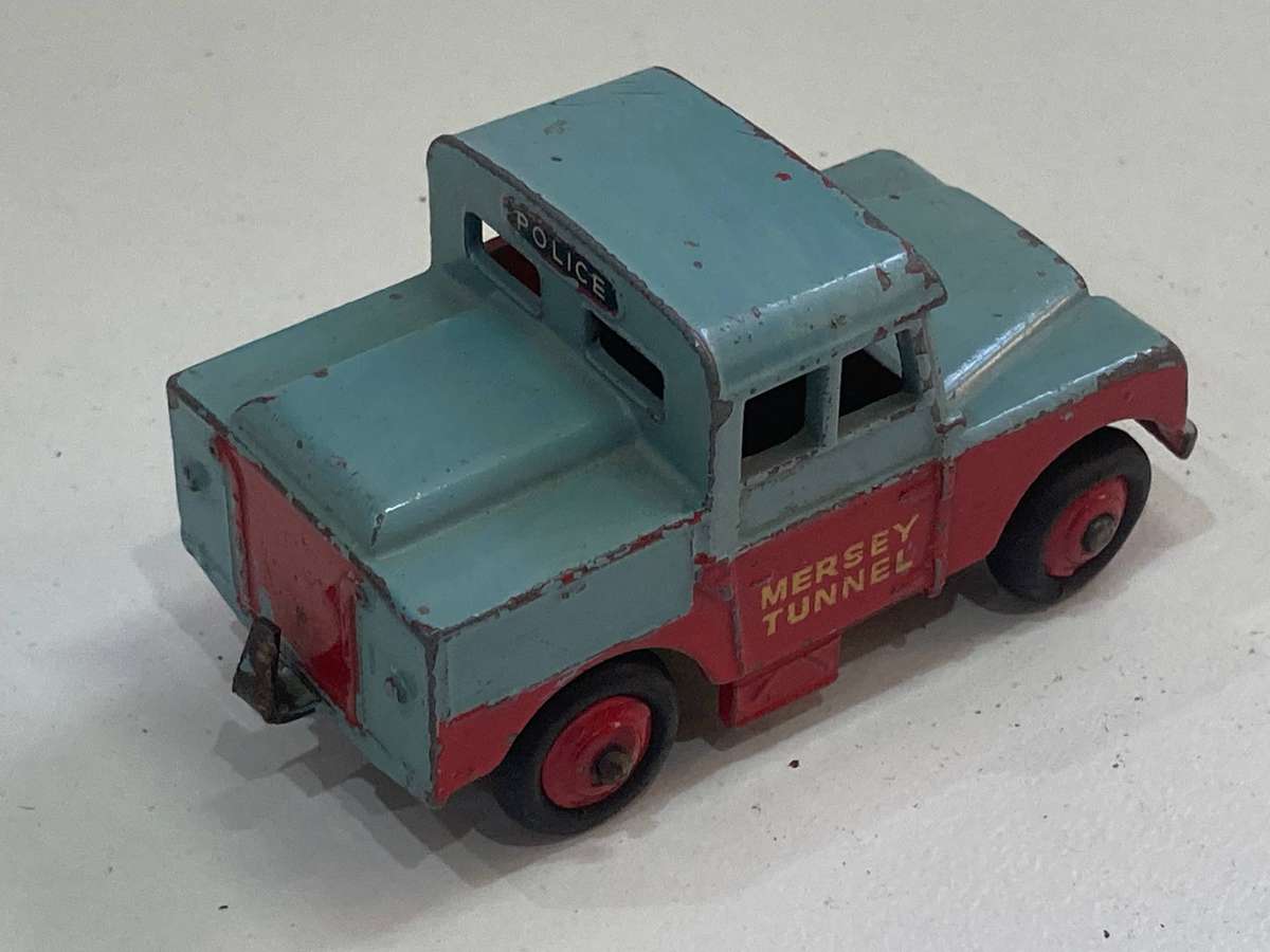 Dinky 255 Land Rover Mersey tunnel