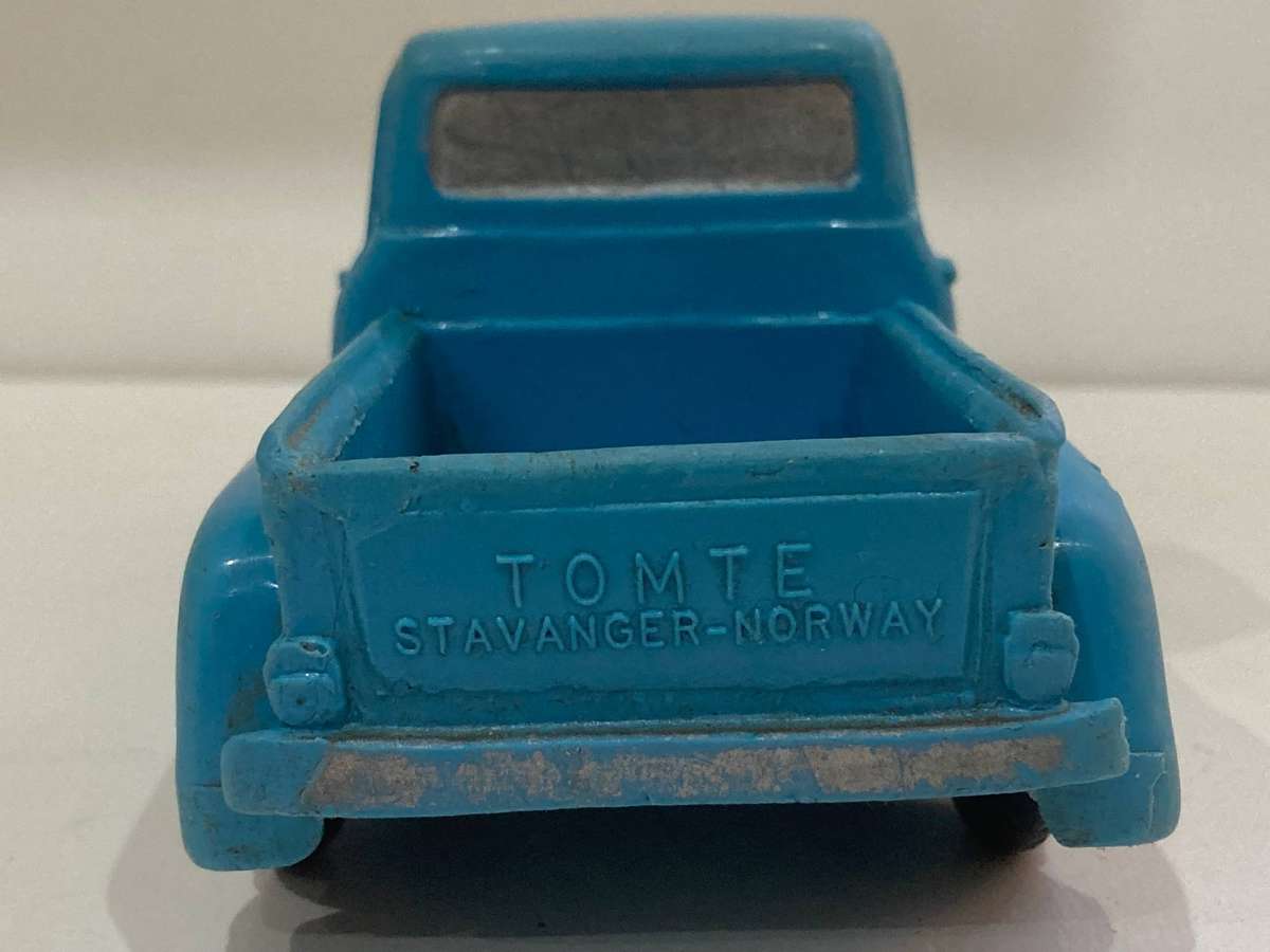 Big Tomte Ford F100 plastic model