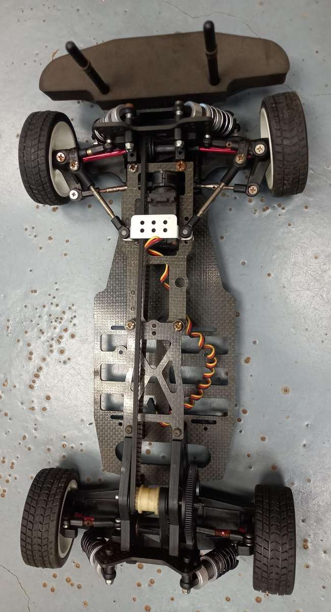 RC EXPRESS 1/10 TOURING CAR ROLLER