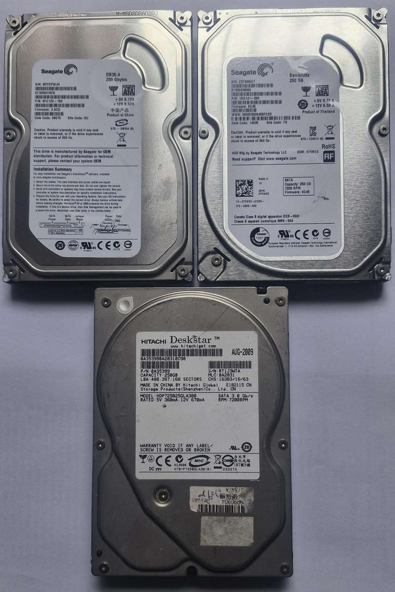 3 x 250GB Seagate/Hitachi 3.5" Sata Hard Drive - pic for details