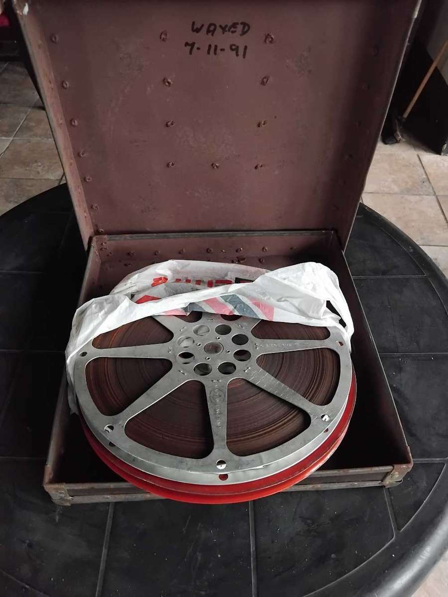 16mm MOVIE REELS IN CASE  : MOVIE " SOUL HUSTLER"