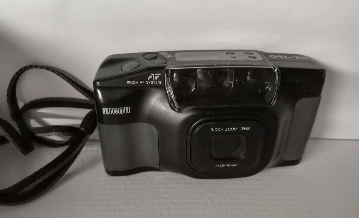 RICOH RZ-750 CAMERA