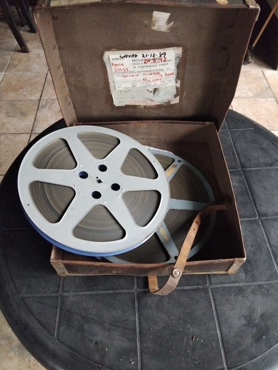 16MM MOVIE REELS IN CASE : THE SCAR ( 1976 )