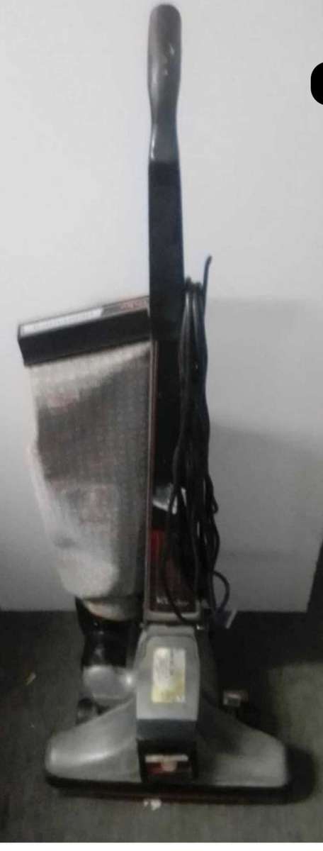 KIRBY LEGEND II VACUUM CLEANER