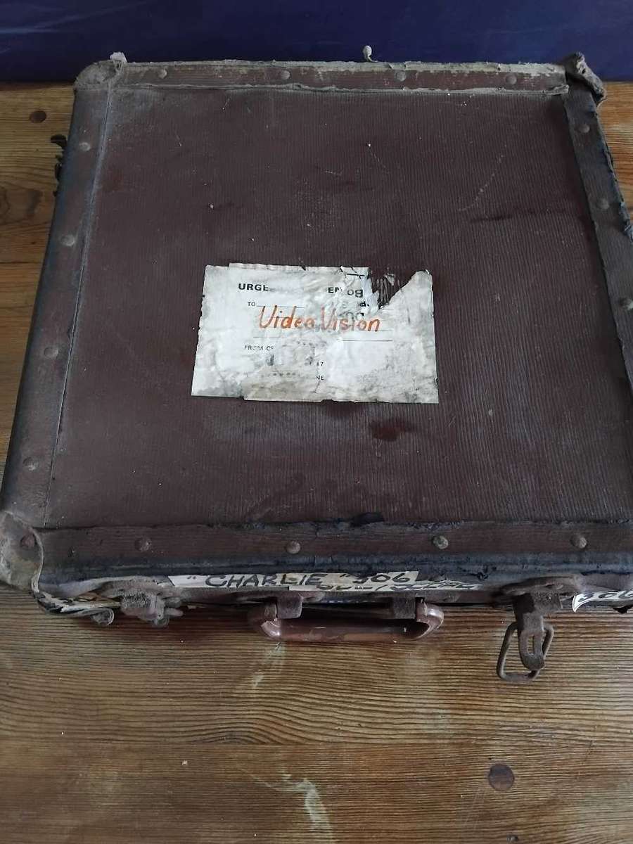 VINTAGE 16MM MOVIE REELS AND CASE:  MOVIE CHARLY 1968 -  STARRING : CLIFF ROBERTSON