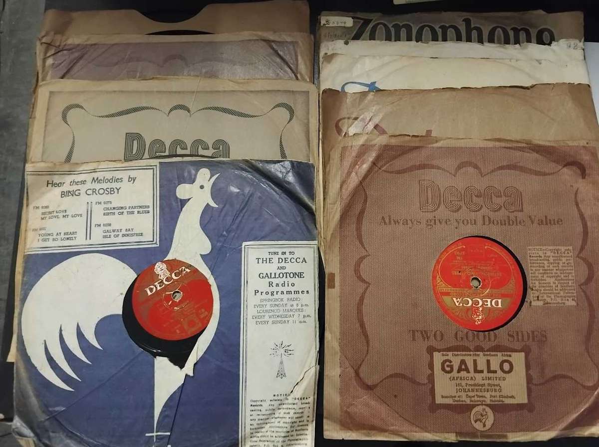 10 x 10 INCH DECCA VINYL RECORDS