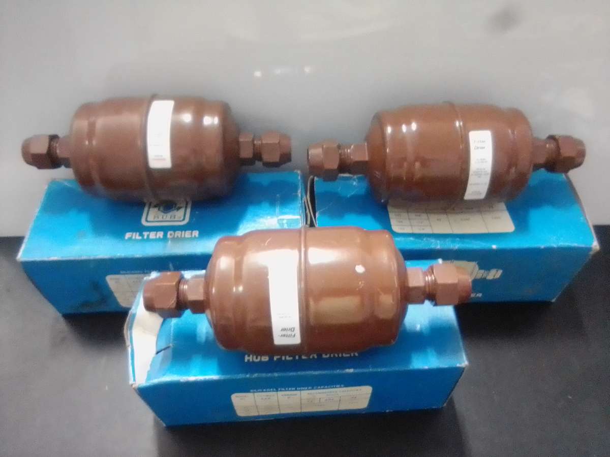 REFRIGERATION : 3 X COMMERCIAL FILTER DRIERS ( BIDDING ON ALL 3 )