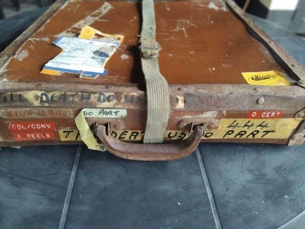 16mm MOVIE REELS IN CASE.  MOVIE : 'TILL DEATH DO US PART.