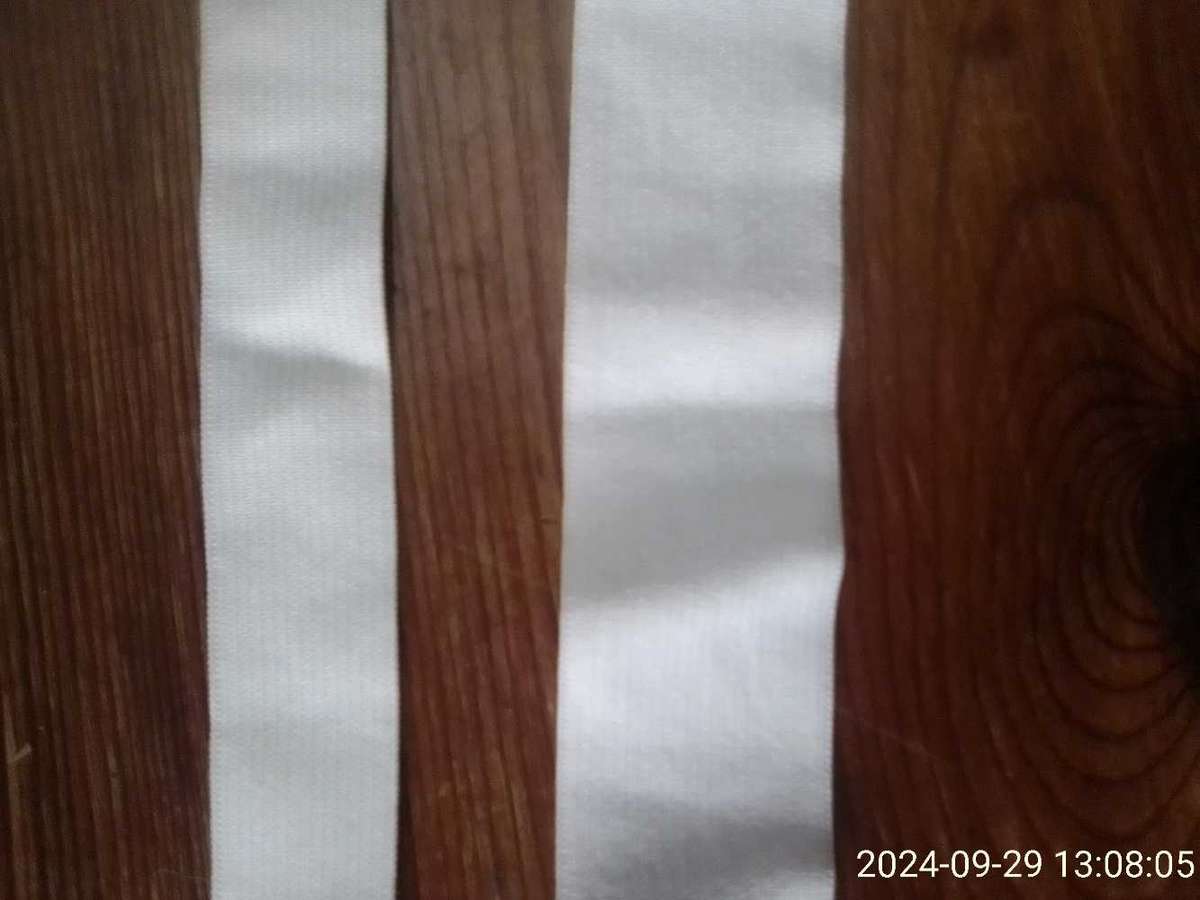 HABERDASHERY : LOT ELASTIC . WHITE. 0VER 100 METRES ( 25MM AND 35MM )