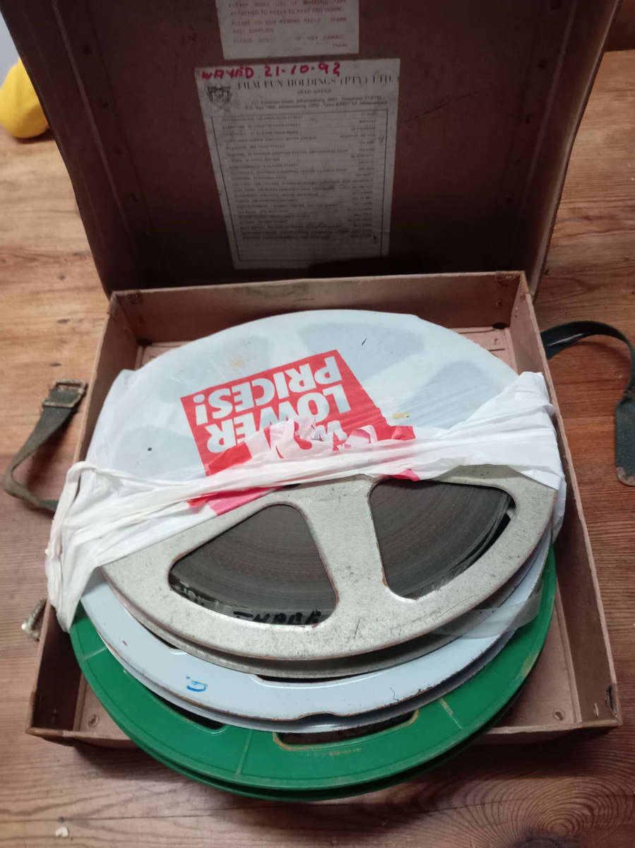 16mm Movie Reels In Case. " When Michael Calls " ( 1972)