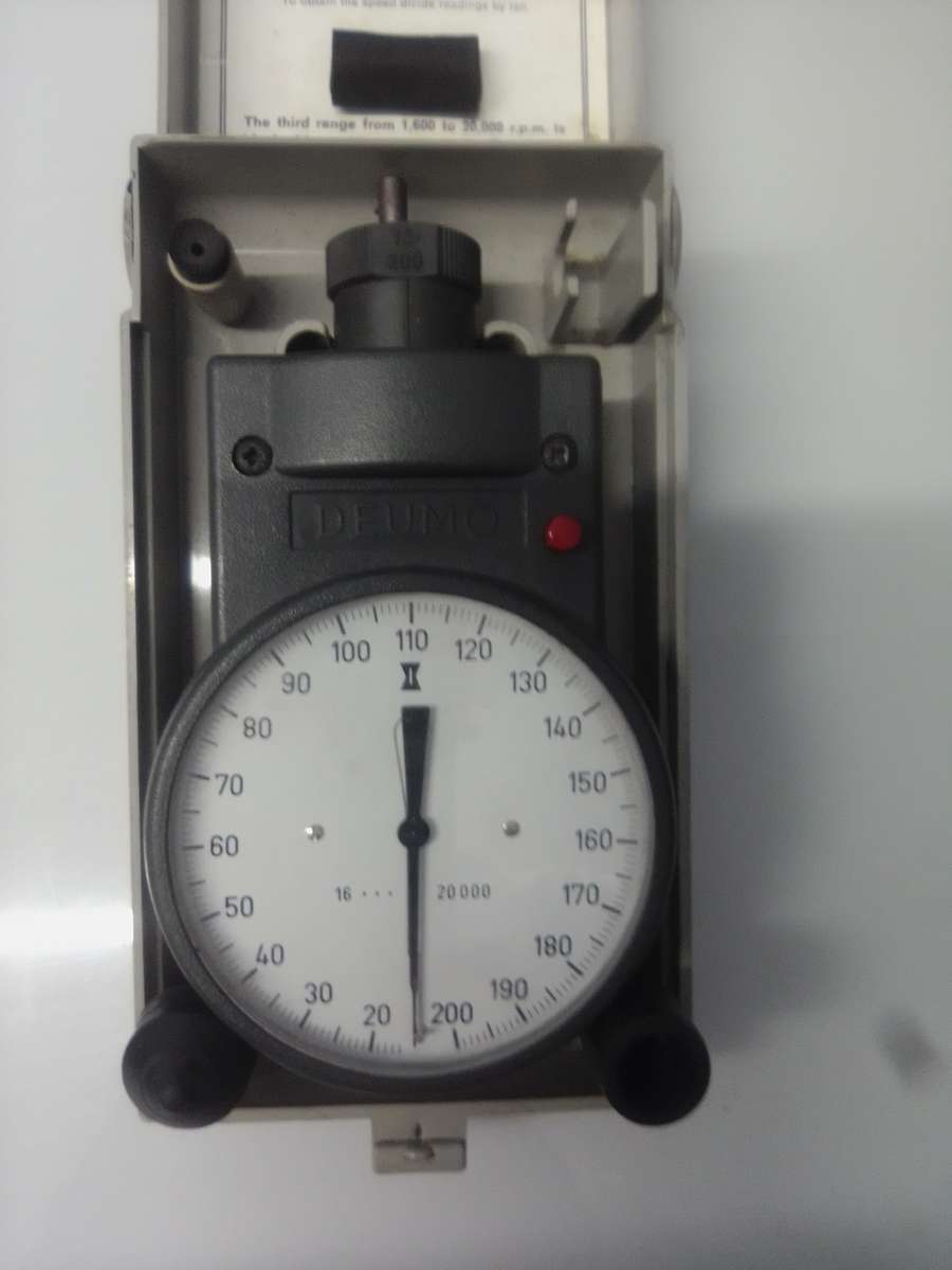 Vintage DEUMO Mechanical Tachometer Kit. Made in Germany. In Original Case.