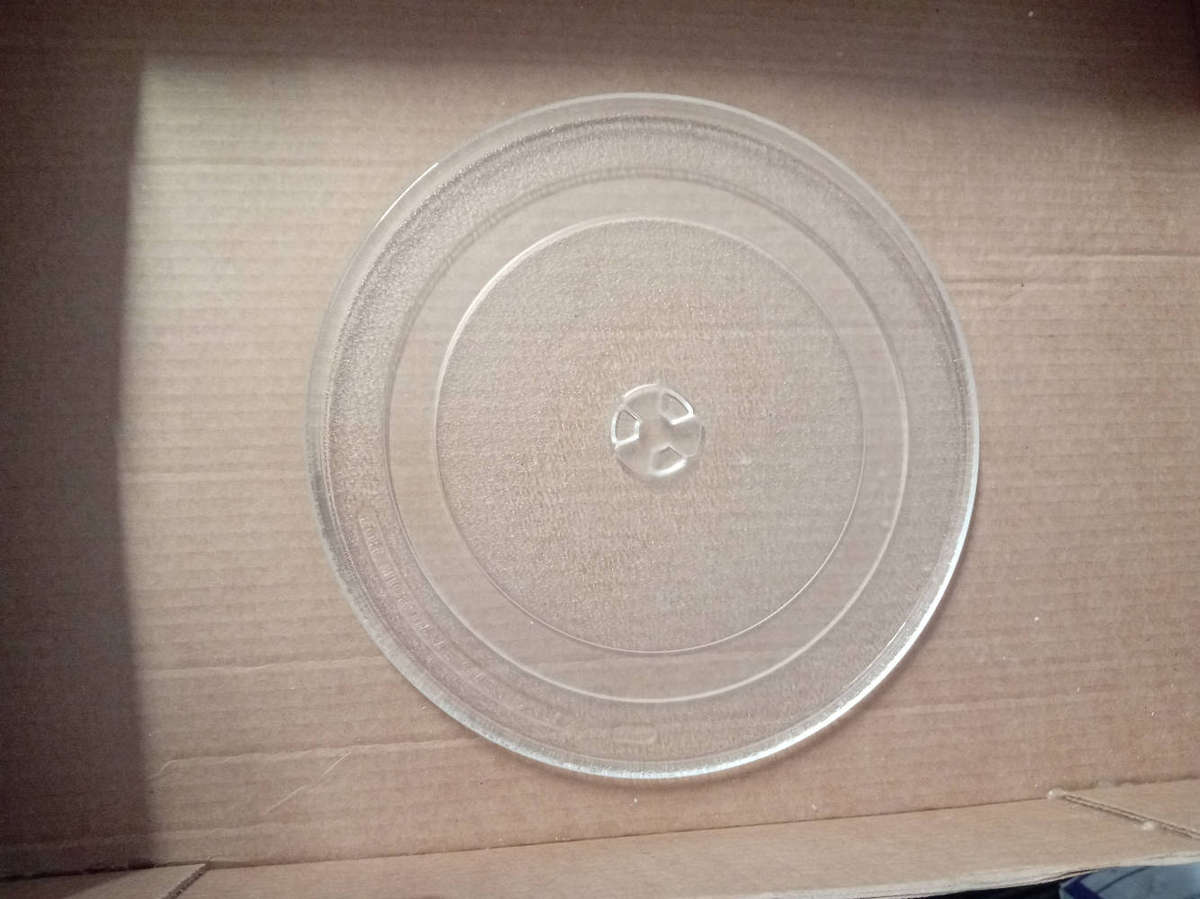 MICROWAVE OVEN GLASS TURNTABLE PLATE 270MM. CLOVER COUPLER.