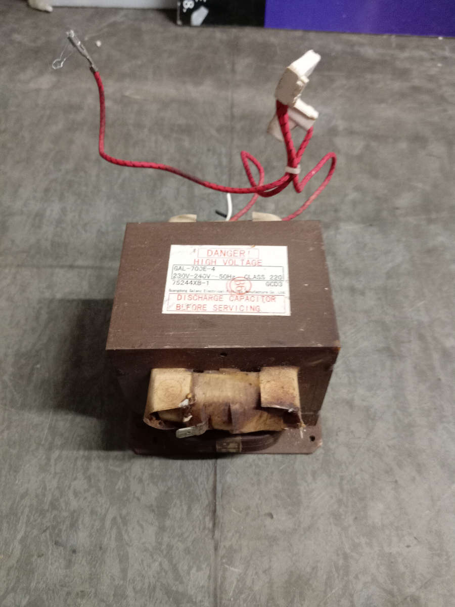 MICROWAVE TRANSFORMER. GAL-700-4