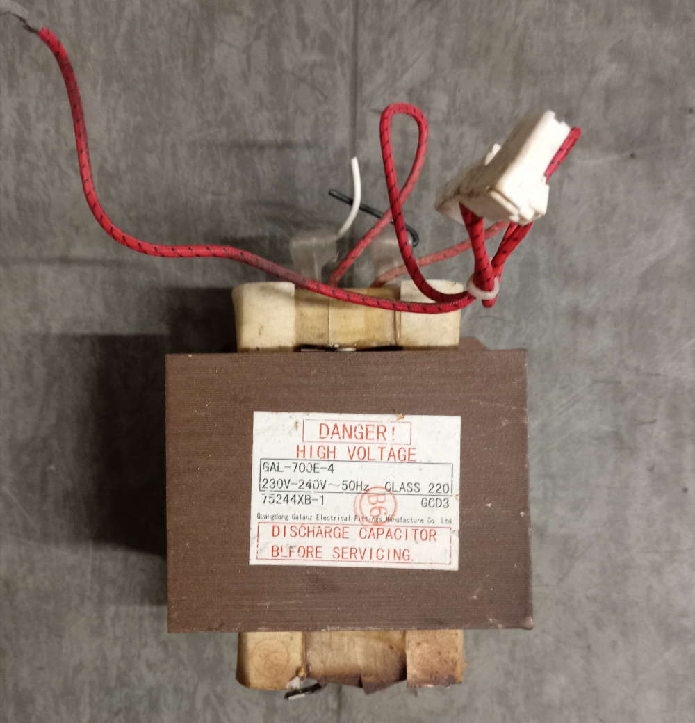 MICROWAVE TRANSFORMER. GAL-700-4