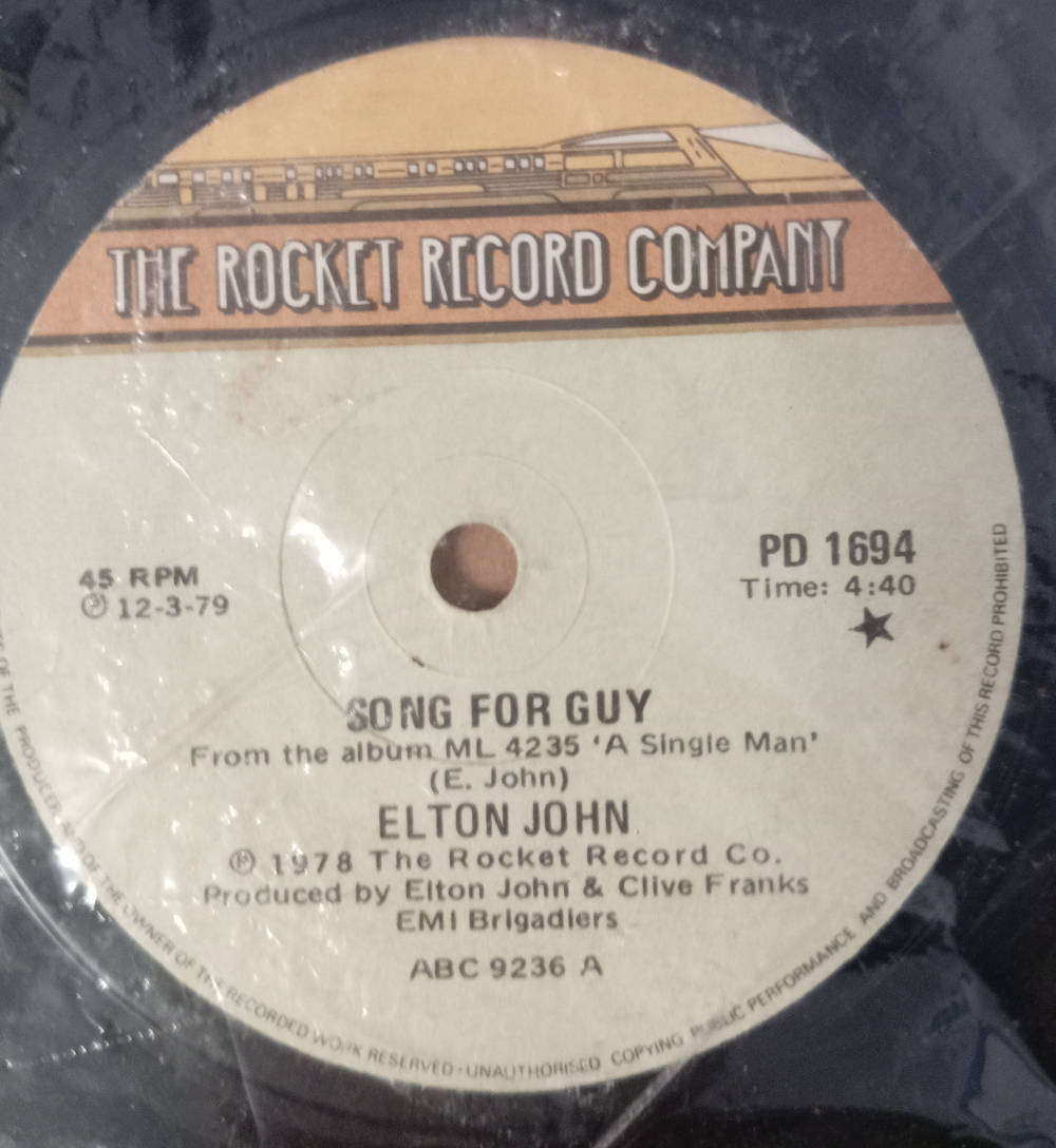 6 X SEVEN SINGLES 45 RPM VINYL RECORDS AS PER PHOTOS.