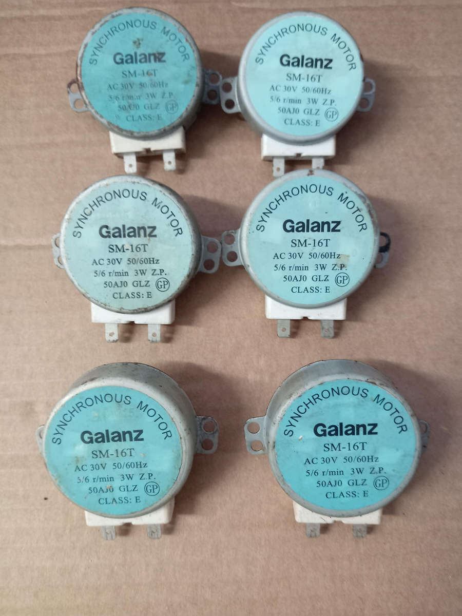 6 X MICROWAVE TURNTABLE SYNCHRONOUS MOTORS. AC 30 V