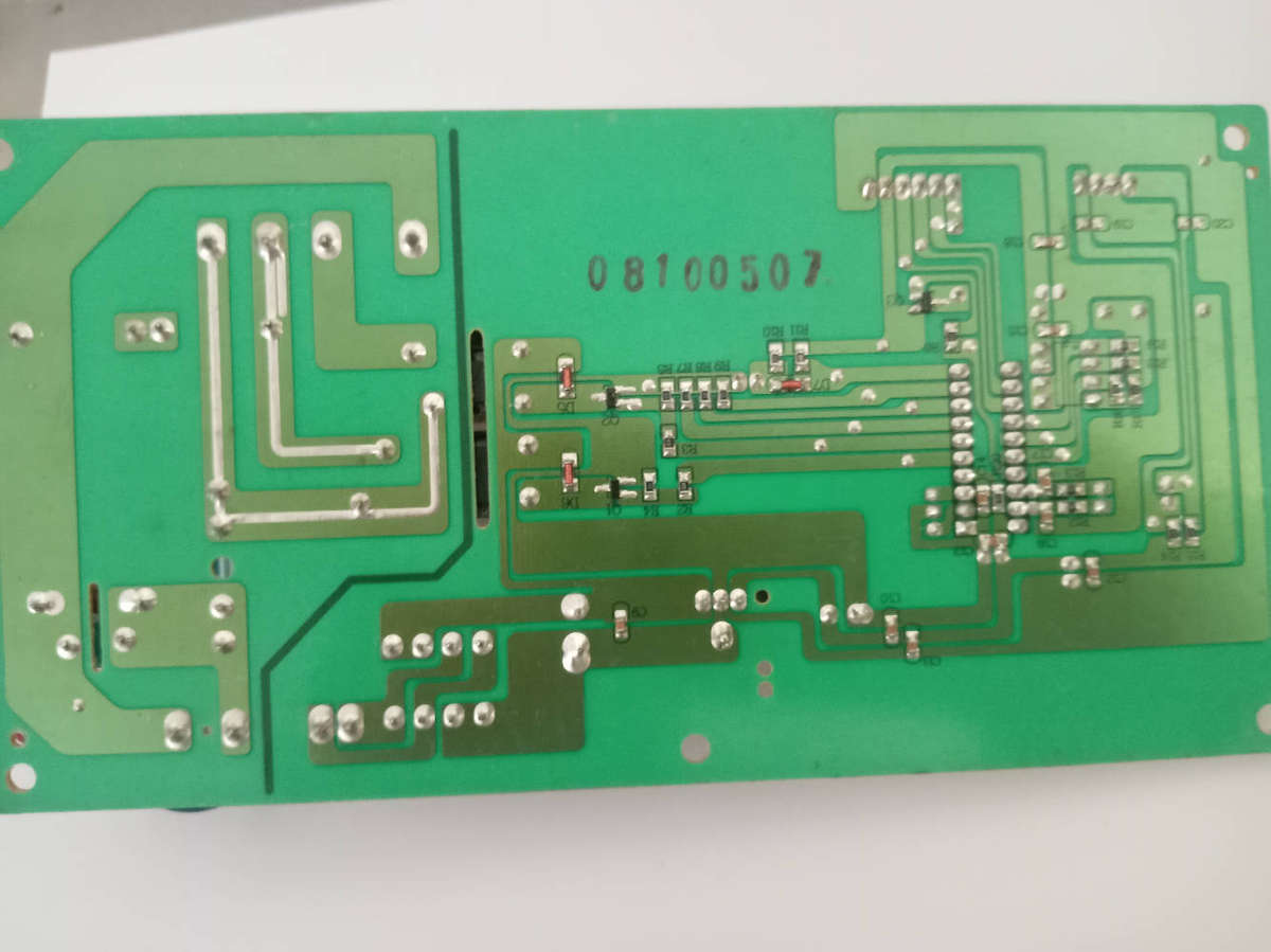 KELVINATOR WINE COOLER PC BOARD AND TRANSFORMER.