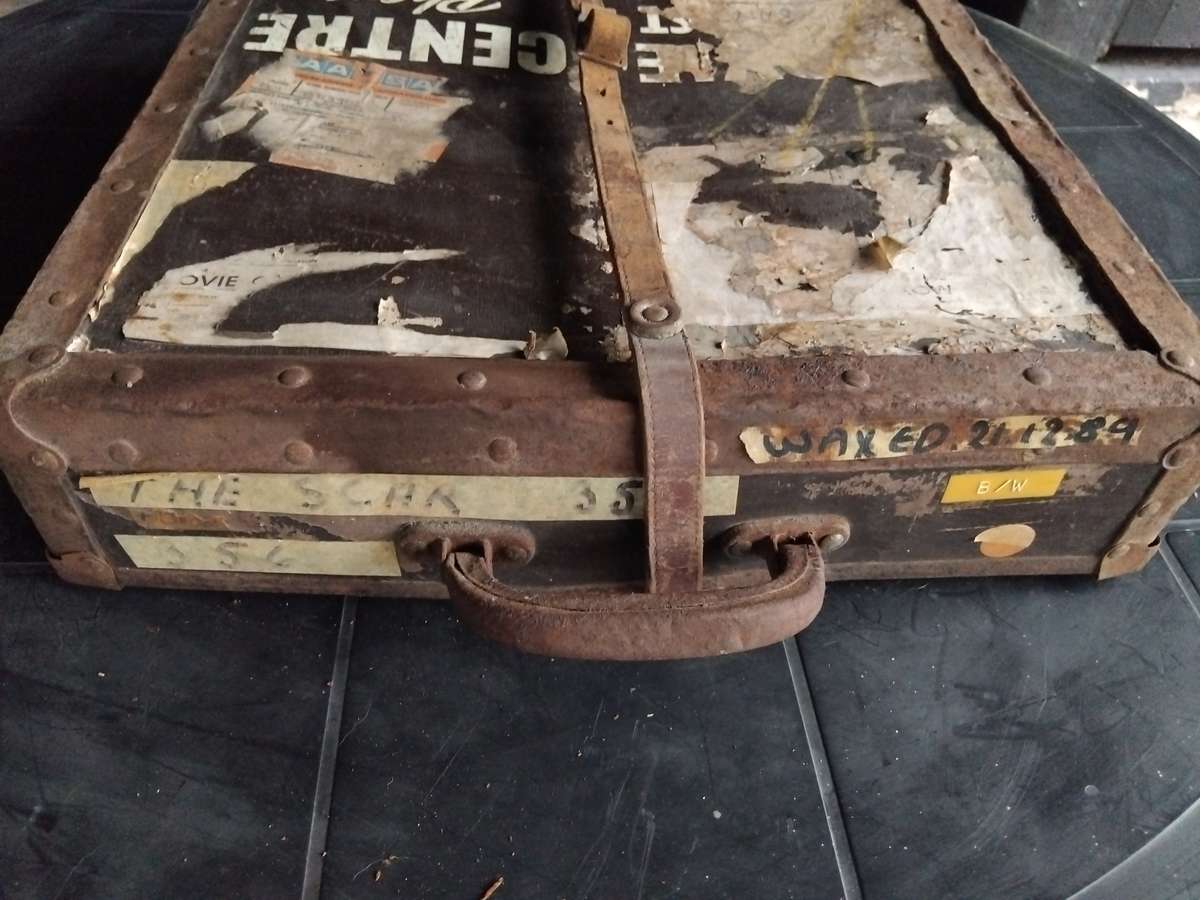 16MM MOVIE REELS IN CASE : THE SCAR ( 1976 )