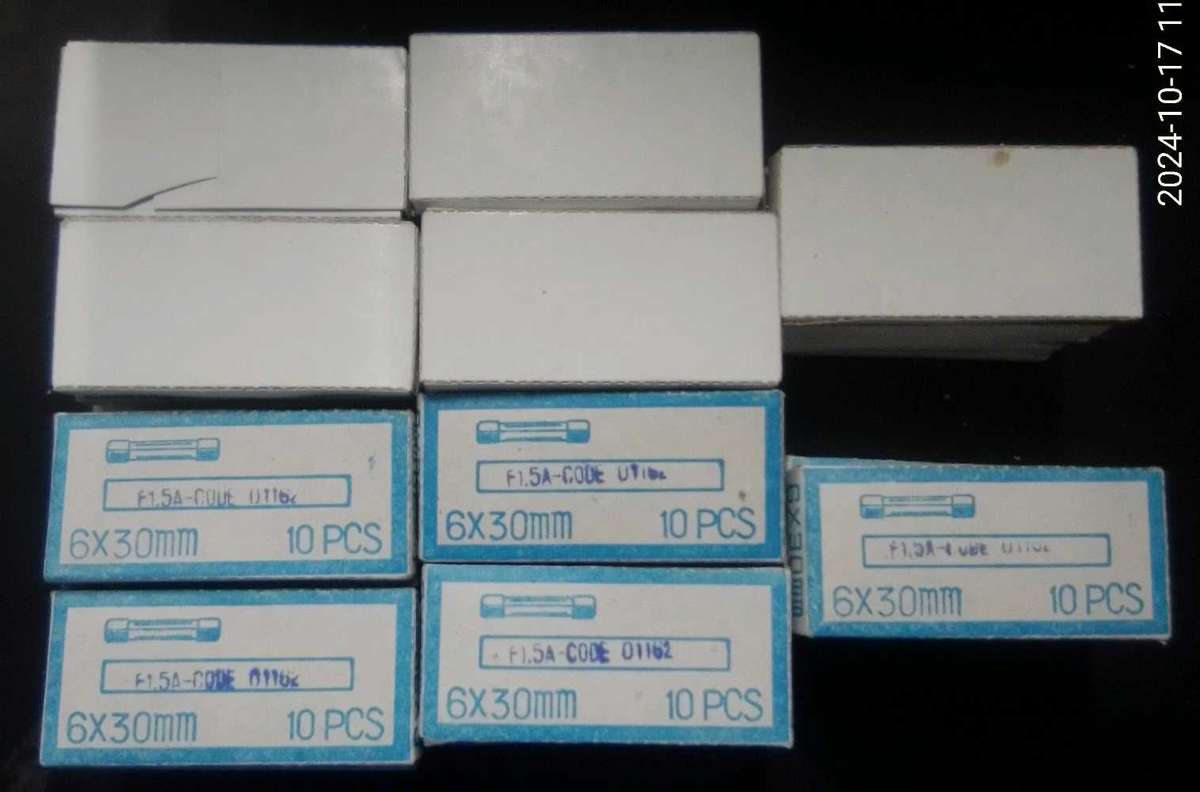 FUSES GLASS : 30MM  (  3 AMP ) 10 Fuses Per Box.