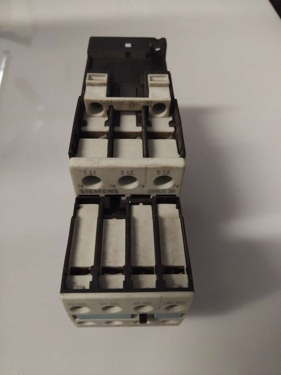 Siemens contactors