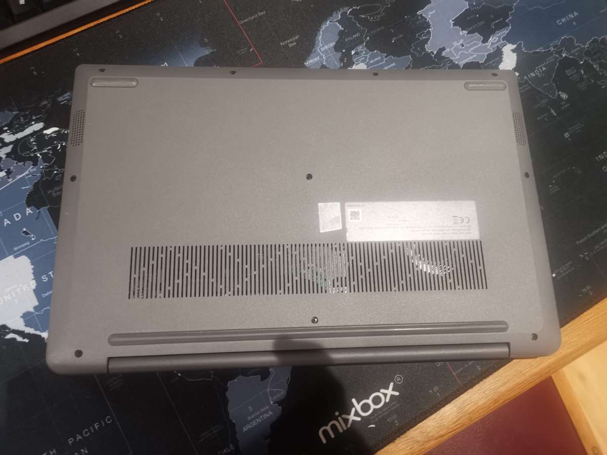 Lenovo IdeaPad 3 15IAU7 15.6-inch FHD Laptop - Intel Core i7-1255U 256GB SSD 8GB RAM Win 11 Home