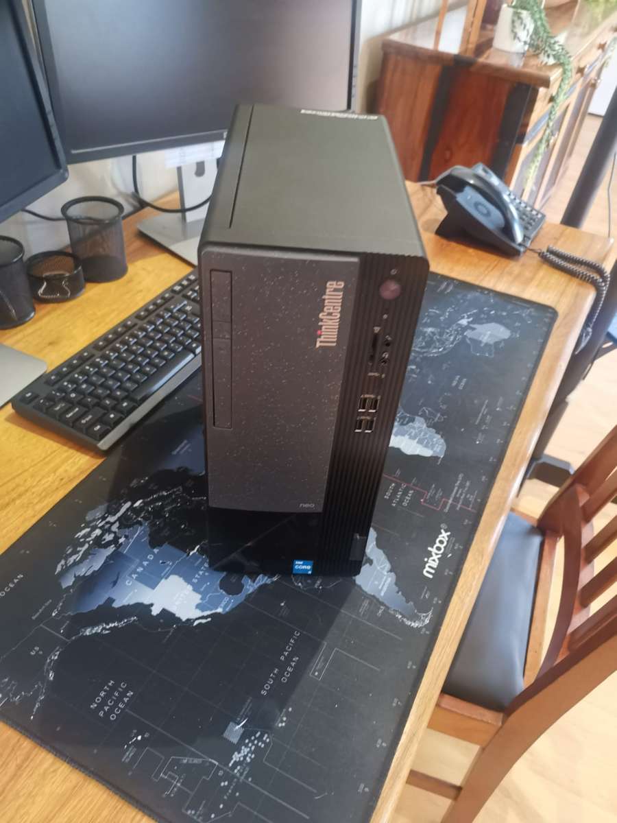 Lenovo ThinkCentre Neo 50t Tower PC - Intel Core i3-12100 256GB SSD + 500GB HD 8GB RAM Win 11 Pro