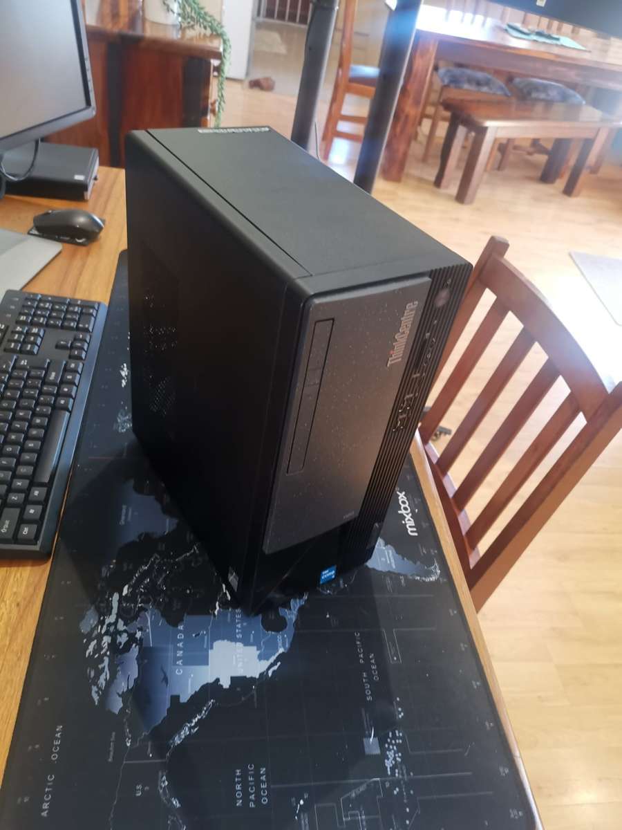 Lenovo ThinkCentre Neo 50t Tower PC - Intel Core i3-12100 256GB SSD + 500GB HD 8GB RAM Win 11 Pro