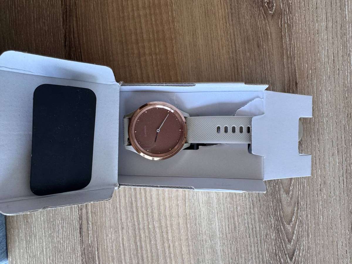 Garmin vívomove 3S Hybrid Smartwatch  Rose Gold / White