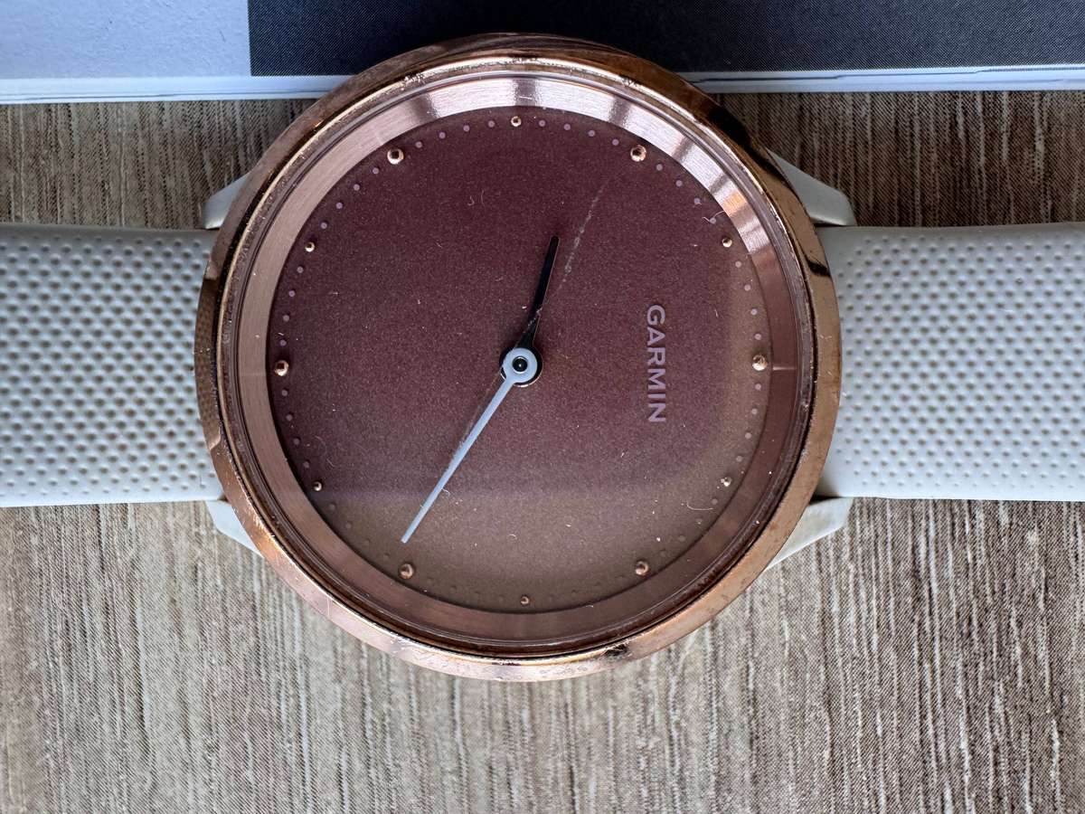 Garmin vívomove 3S Hybrid Smartwatch  Rose Gold / White