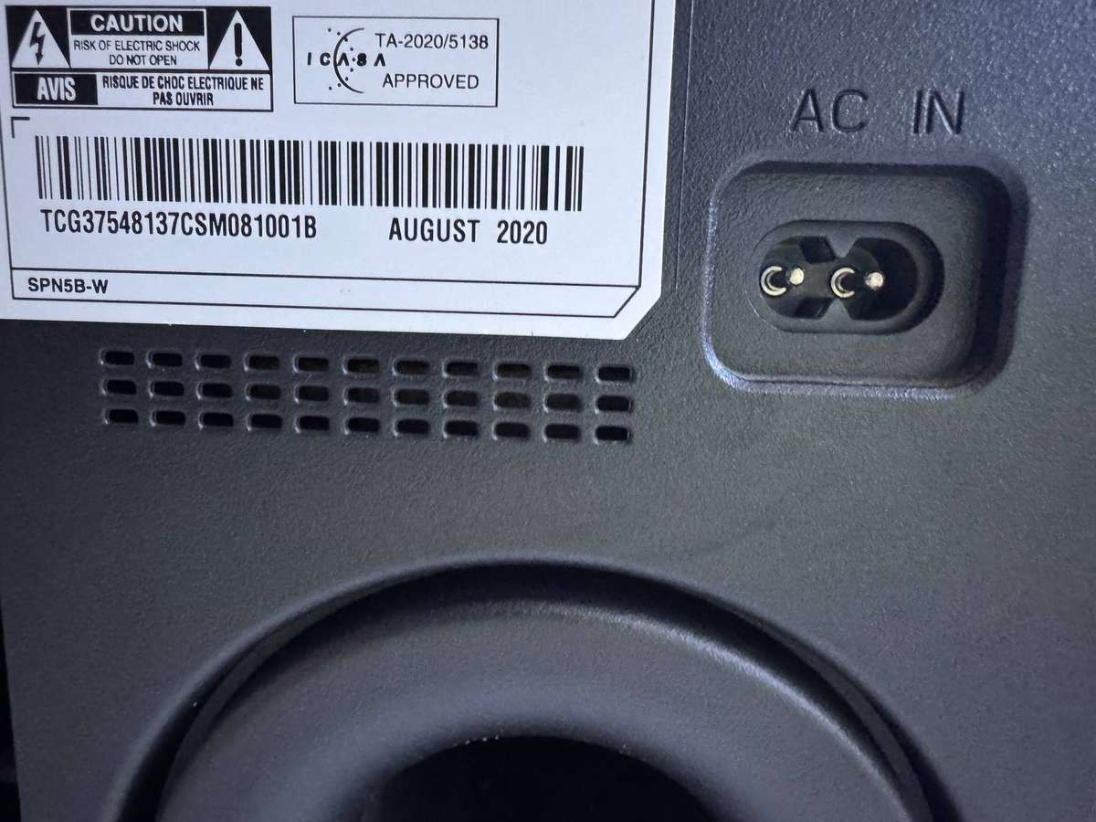 LG SN7Y Wireless Soundbar & Subwoofer System  Excellent Condition