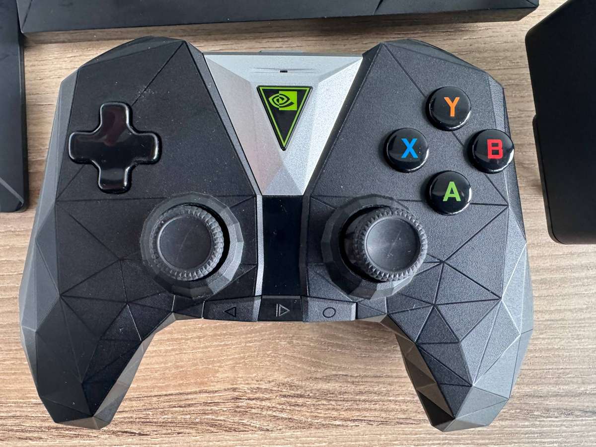 NVIDIA Shield TV 4K HDR Android TV Complete in Original Box