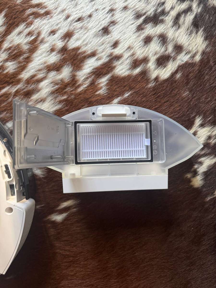 TP-Link Tapo RV10 Lite Robot Vacuum Cleaner with Charging Dock | Excellent Condition