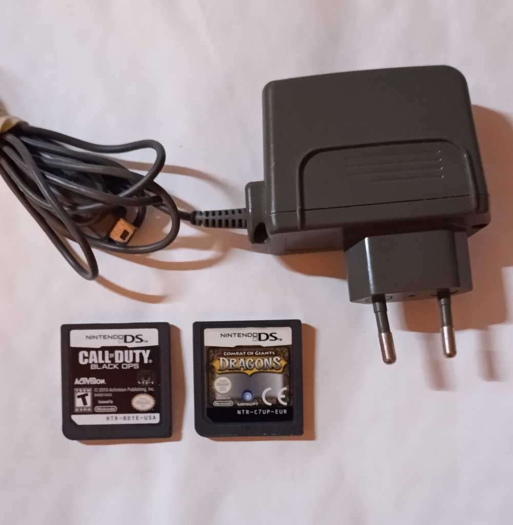 Nintendo DS Lite Console w/ original charger + 2 games