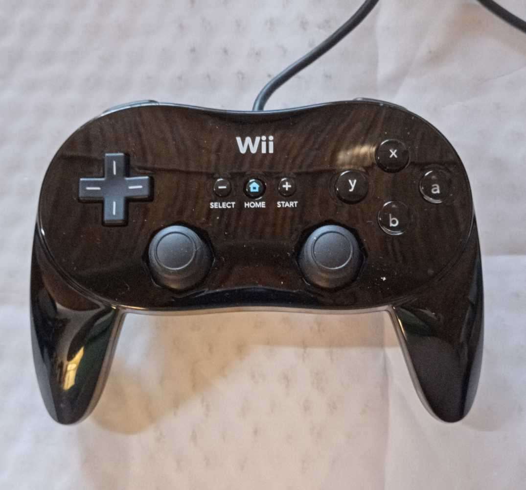 Nintendo Wii Official Classic Controller Pro