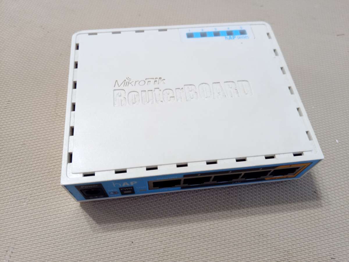 Mikrotik RB951Ui-2nD hAP